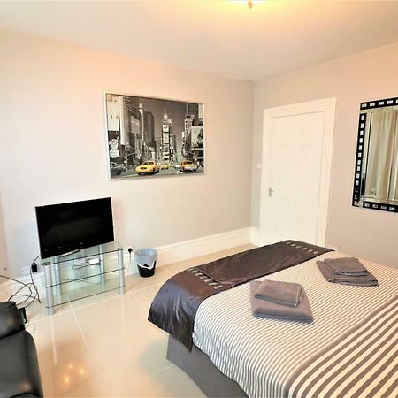 Marley Mansion Apartments - Borough Birkenhead Luaran gambar