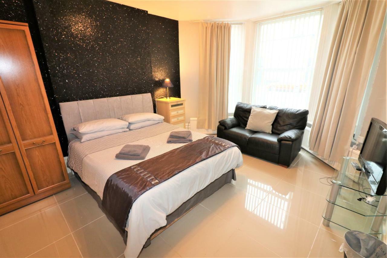 Marley Mansion Apartments - Borough Birkenhead Luaran gambar